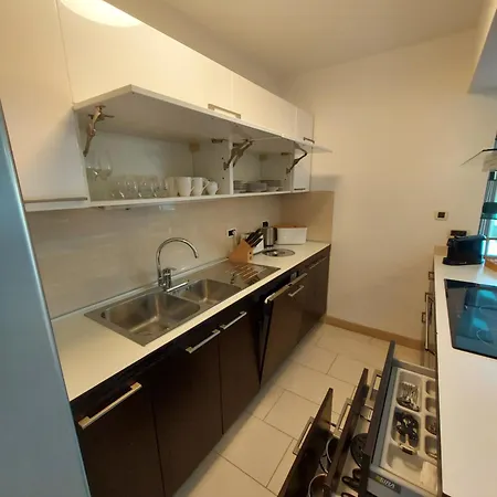 Julia Split Apartman Podstrana