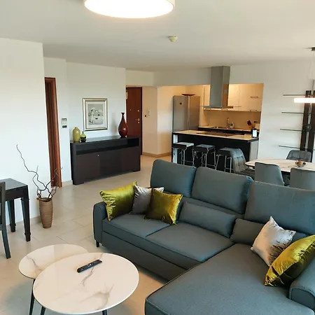 Julia Split Apartman Podstrana